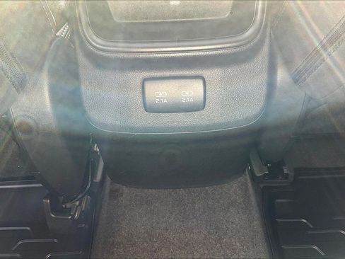 Used 2021 Subaru Outback Premium image 39