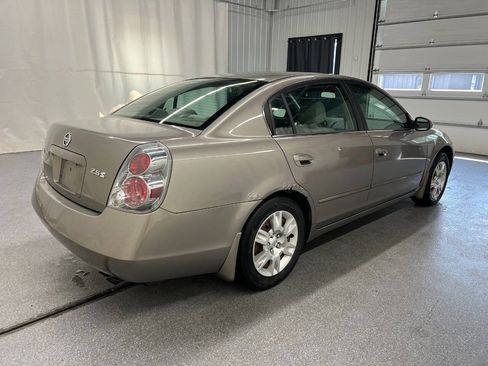 Used 2005 Nissan Altima 2.5 S FWD image 4