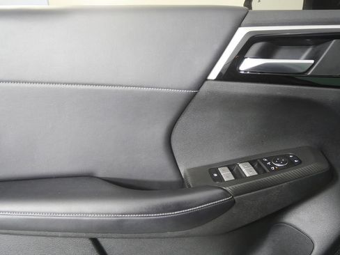 Used 2023 Mitsubishi Outlander SE Black Edition AWD/4WD image 8