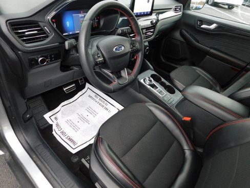 Used 2024 Ford Escape ST-Line image 15