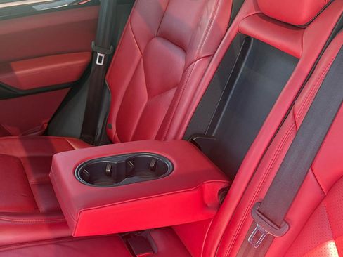 Used 2016 Porsche Cayenne GTS AWD/4WD image 31