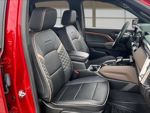 Used 2023 GMC Canyon Denali AWD/4WD image 7