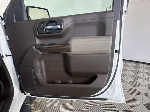 Used 2021 Chevrolet Silverado 1500 LT AWD/4WD image 27