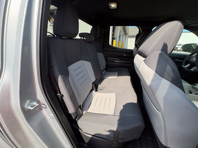 Used 2025 Toyota Tacoma TRD Sport AWD/4WD image 28