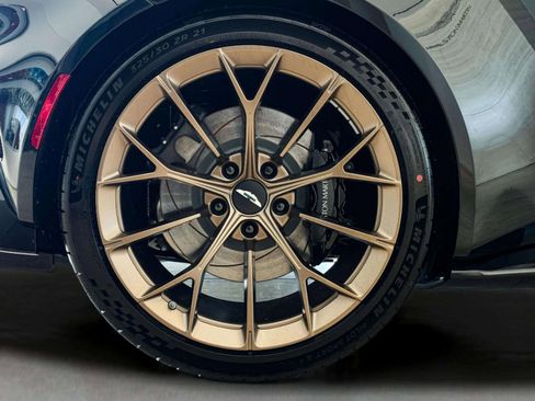 New 2026 Aston Martin V8 Vantage S image 37