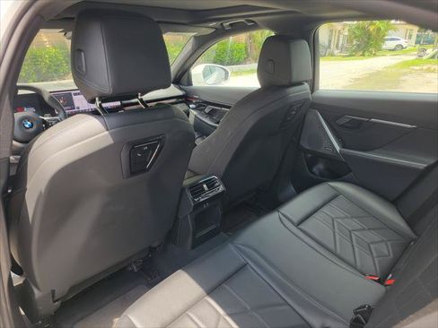 Used 2024 BMW 530i RWD image 13