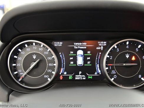 Used 2021 Maserati Levante image 27