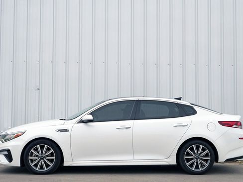 Used 2020 Kia Optima Premium image 8