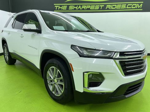 Used 2023 Chevrolet Traverse LT AWD/4WD image 2