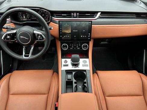 Used 2026 Jaguar F-PACE R-Dynamic S image 26