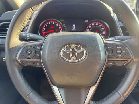 Used 2023 Toyota Camry XSE image 7