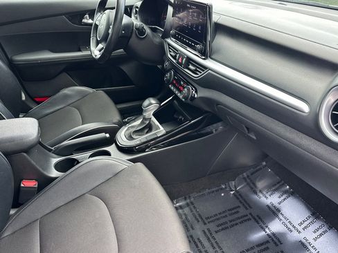 Used 2023 Kia Forte GT-Line image 17