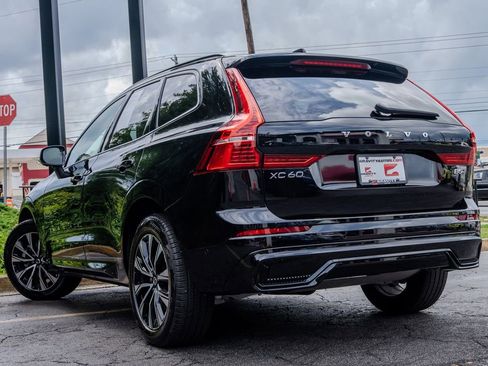 Used 2025 Volvo XC60 B5 Plus AWD/4WD image 23