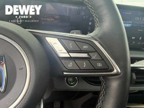 Used 2025 Buick Enclave Avenir w/ Super Cruise Package AWD/4WD image 18