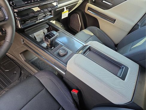 New 2026 GMC Hummer EV SUV image 25