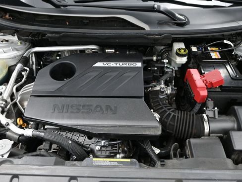 Used 2023 Nissan Rogue SV image 16