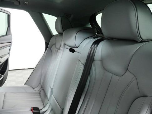 Used 2025 Audi Q5 2.0T Premium Plus w/ Premium Plus Package image 22