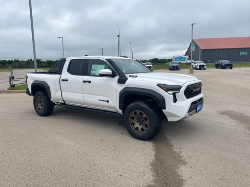 New 2026 Toyota Tacoma 4x4 Double Cab Hybrid image 5