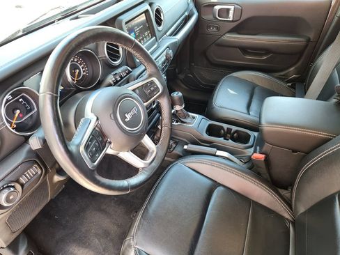 Used 2019 Jeep Wrangler Unlimited Sahara w/ Safety Group AWD/4WD image 7