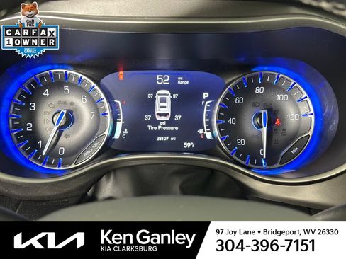 Used 2023 Chrysler Pacifica Touring-L AWD/4WD image 14