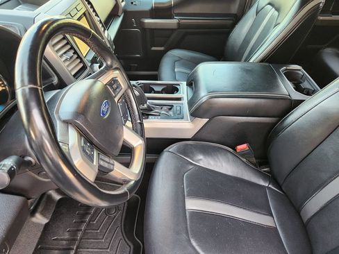 Used 2018 Ford F150 Platinum w/ Equipment Group 701A Luxury AWD/4WD image 12
