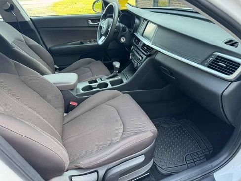 Used 2020 Kia Optima LX FWD image 9