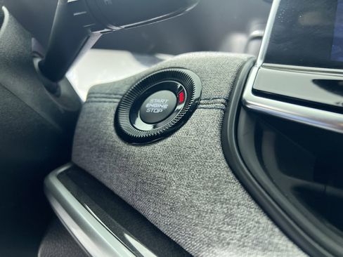 Used 2023 Jeep Compass Sport image 22