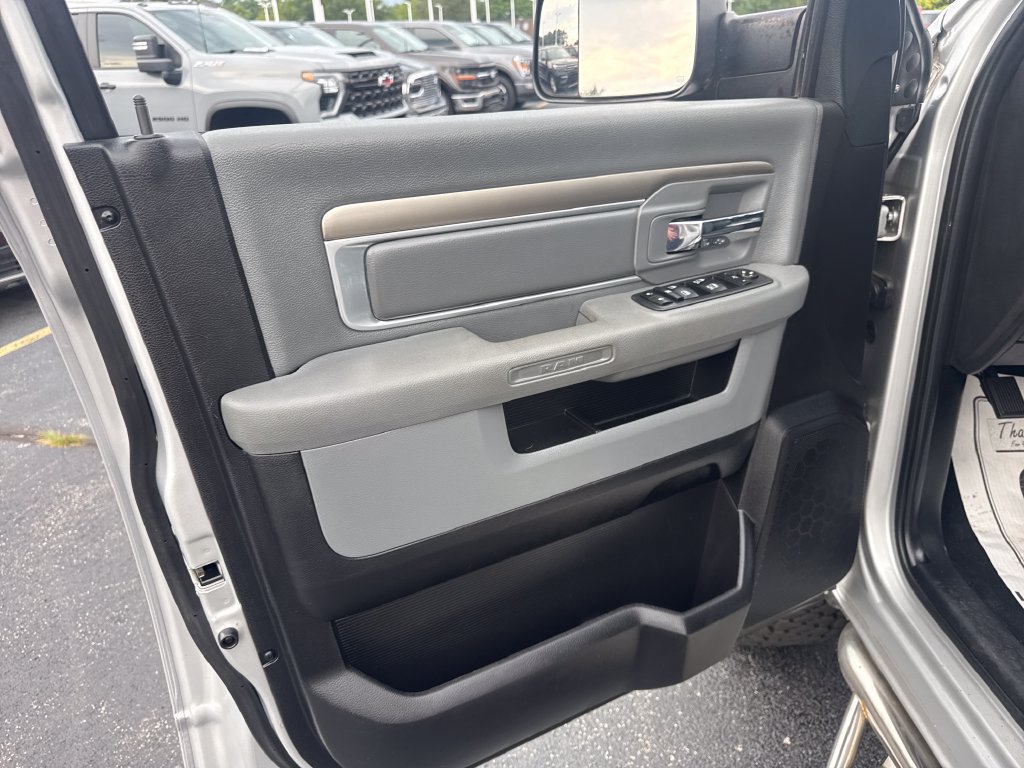 Used 2017 RAM 2500 Big Horn AWD/4WD image 37