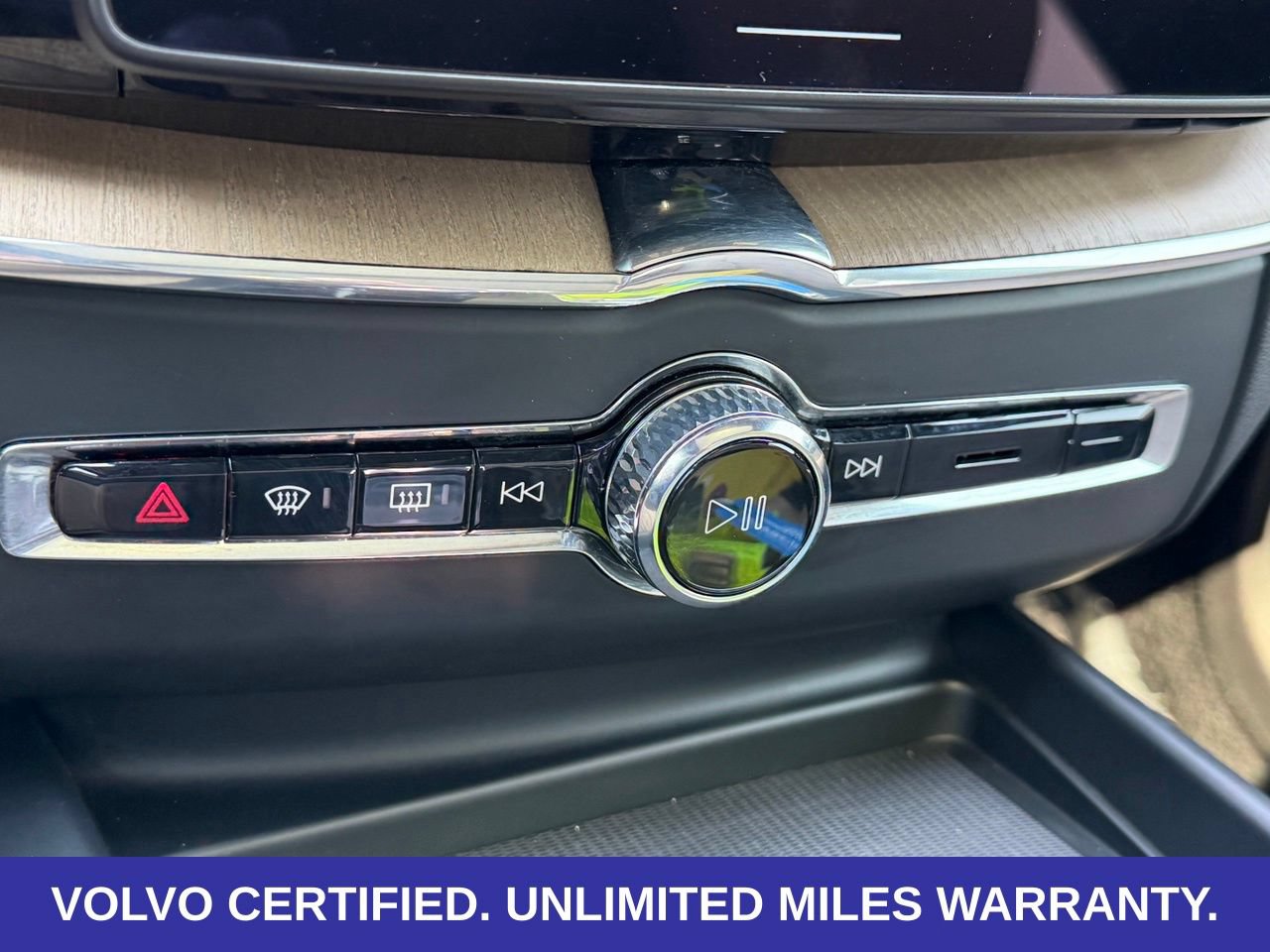 Certified 2026 Volvo XC60 B5 Plus AWD/4WD image 19