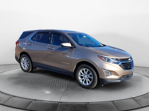 Used 2018 Chevrolet Equinox LT image 1