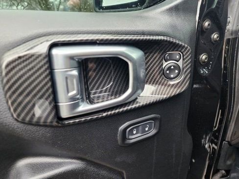 Used 2020 Jeep Wrangler Unlimited Sport S image 23