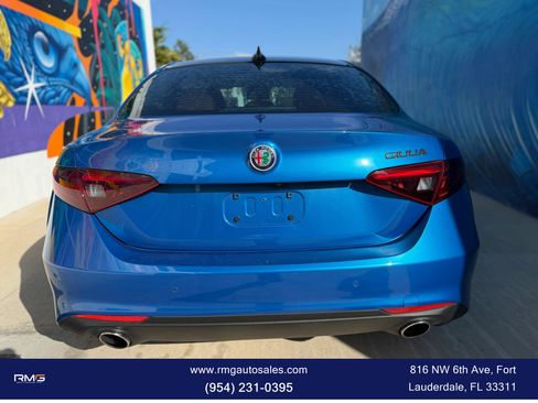 Used 2021 Alfa Romeo Giulia Sprint w/ Nero Edizione image 4