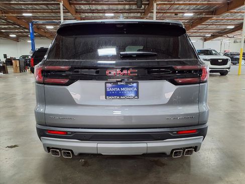 New 2026 GMC Acadia Elevation image 9