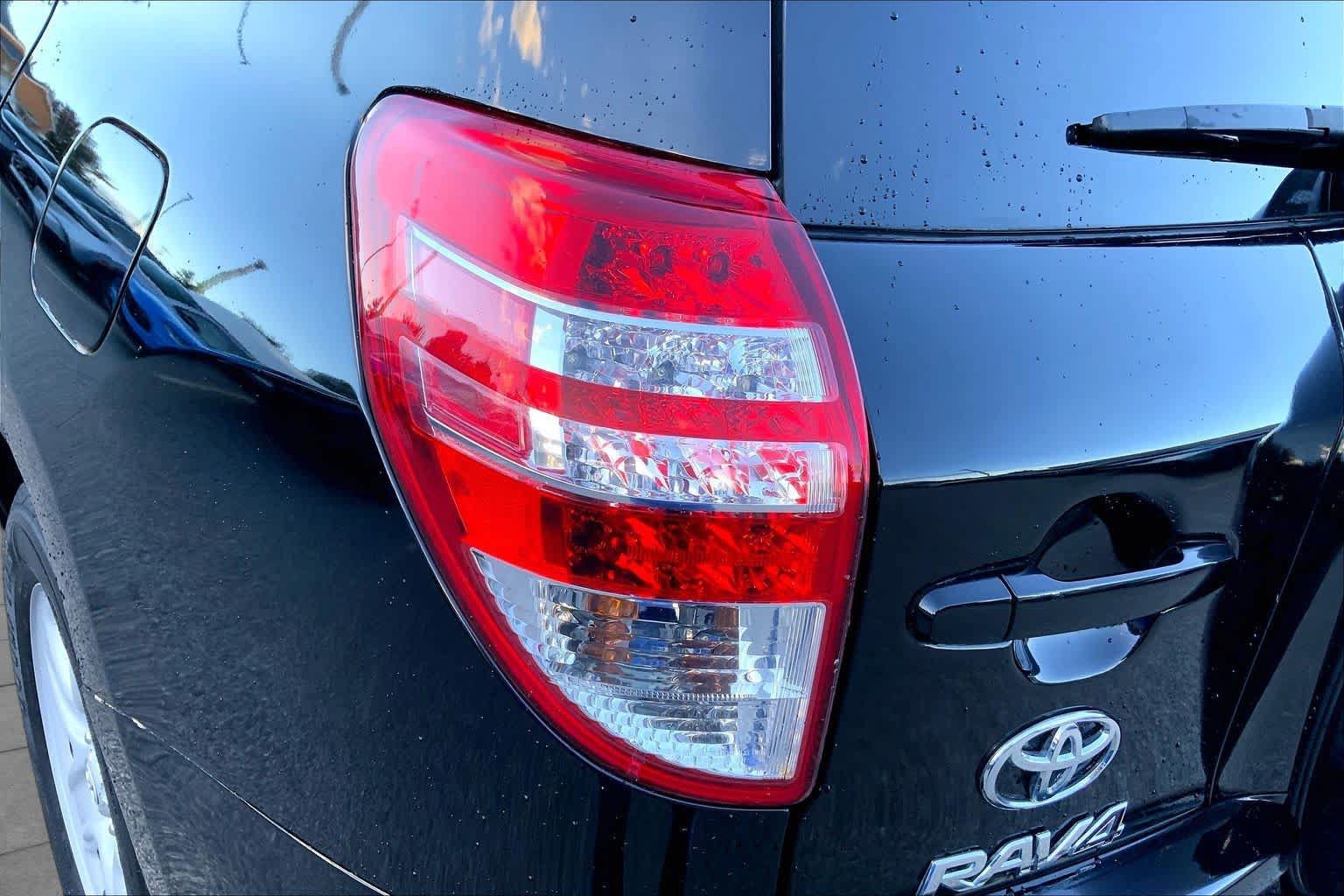 Used 2012 Toyota RAV4 4WD w/ Value Pkg image 27