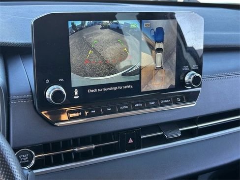 Used 2024 Mitsubishi Outlander SE image 29