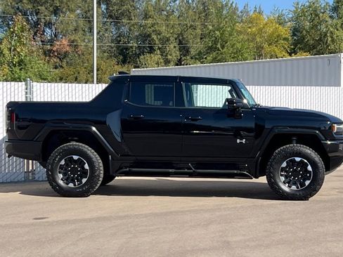 New 2025 GMC Hummer EV 3X w/ Extreme Off-Road Package image 3