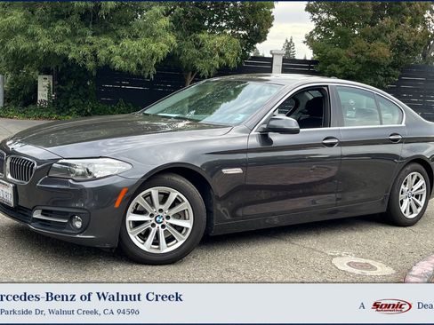 Used 2016 BMW 528i Sedan RWD image 1