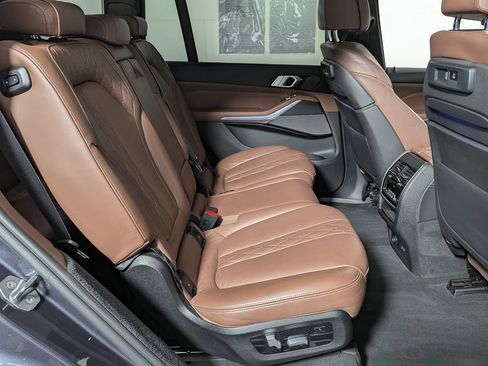 Used 2020 BMW X7 xDrive40i w/ Executive Package AWD/4WD image 46