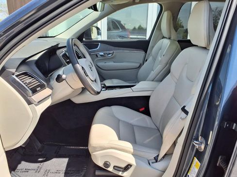 Used 2023 Volvo XC90 B6 Plus w/ Protection Package AWD/4WD image 7