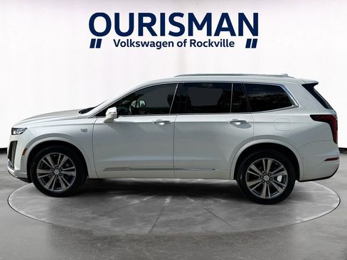 Used 2022 Cadillac XT6 Premium Luxury w/ Technology Package AWD/4WD image 3