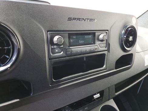 Used 2025 Mercedes-Benz Sprinter 2500 image 29