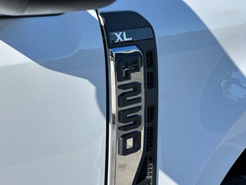 New 2025 Ford F250 XL image 23