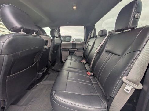 Used 2018 Ford F150 XLT w/ Trailer Tow Package image 12