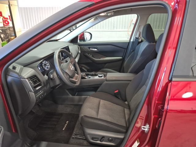 Certified 2026 Nissan Rogue SV w/ Cold Weather Package AWD/4WD image 9