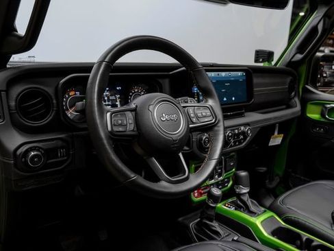 Used 2025 Jeep Wrangler Unlimited Rubicon 392 image 14