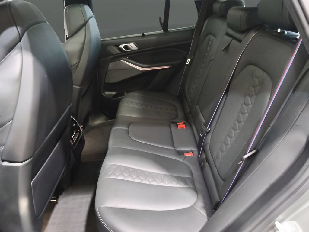 Used 2020 BMW X5 M AWD/4WD image 29