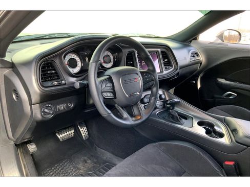 Used 2023 Dodge Challenger R/T w/ T/A Package image 10