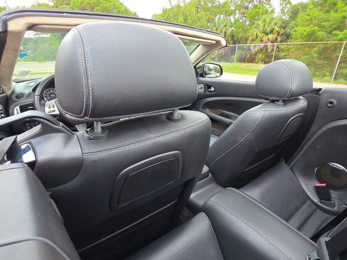 Used 2010 Jaguar XK Convertible RWD image 22