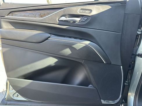 Used 2024 Cadillac Escalade Sport Platinum w/ LPO, ONYX Package image 23