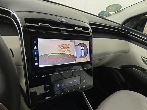 Used 2024 Hyundai Tucson Limited AWD/4WD image 21